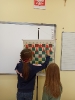 Uczniowie klasy III c grają w szachy